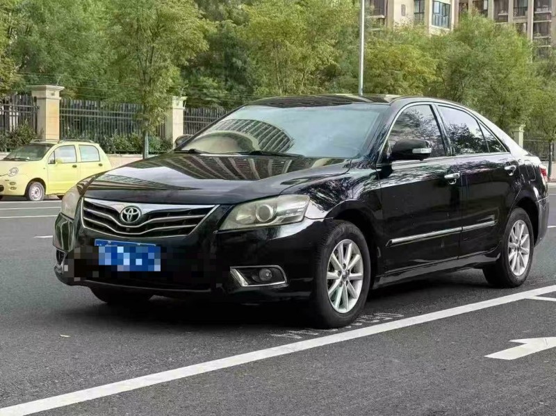 郑州13年丰田凯美瑞2