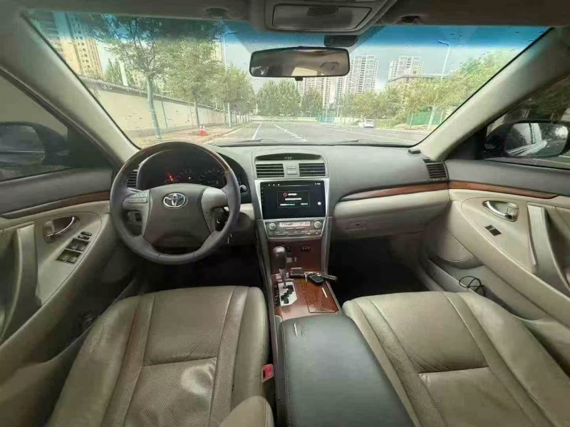 郑州13年丰田凯美瑞6