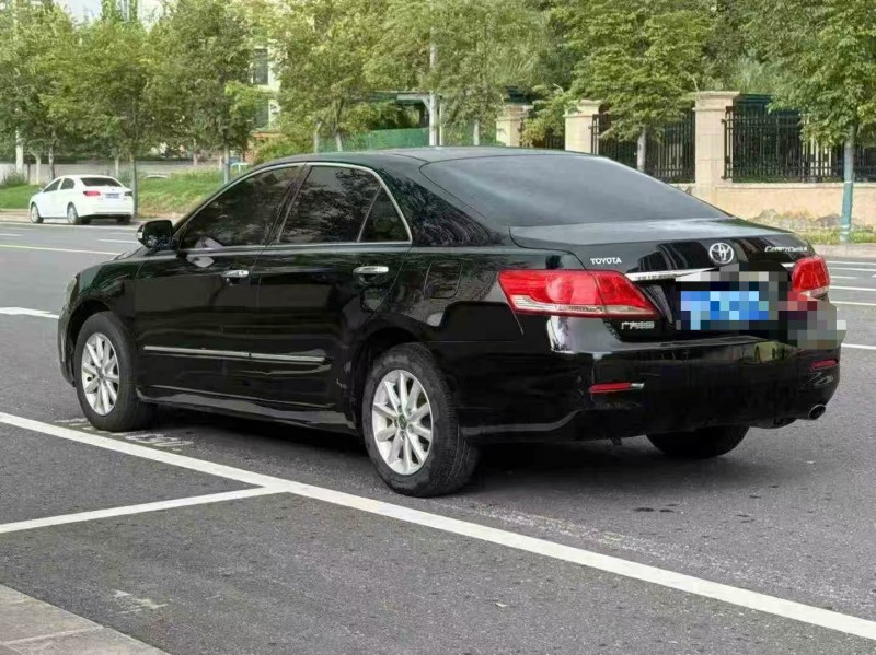 郑州13年丰田凯美瑞8