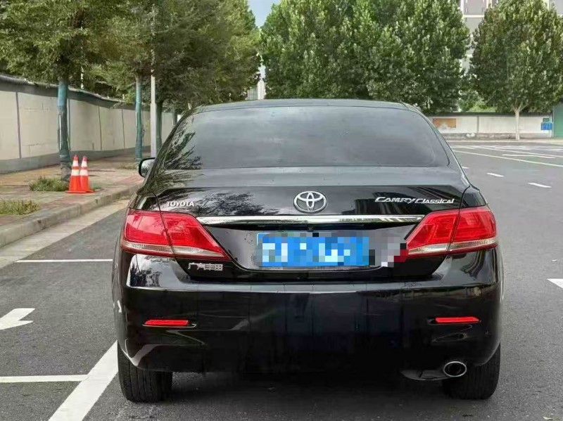 郑州13年丰田凯美瑞9