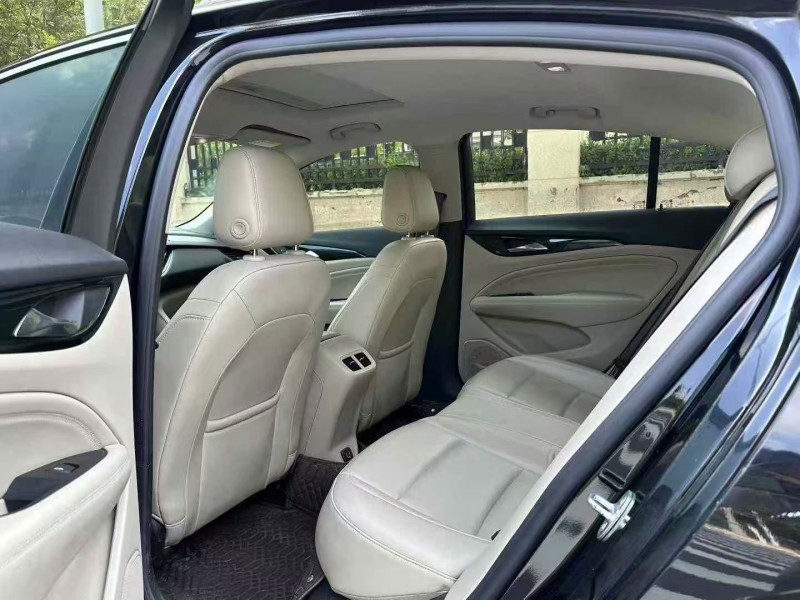 郑州21年别克君威5