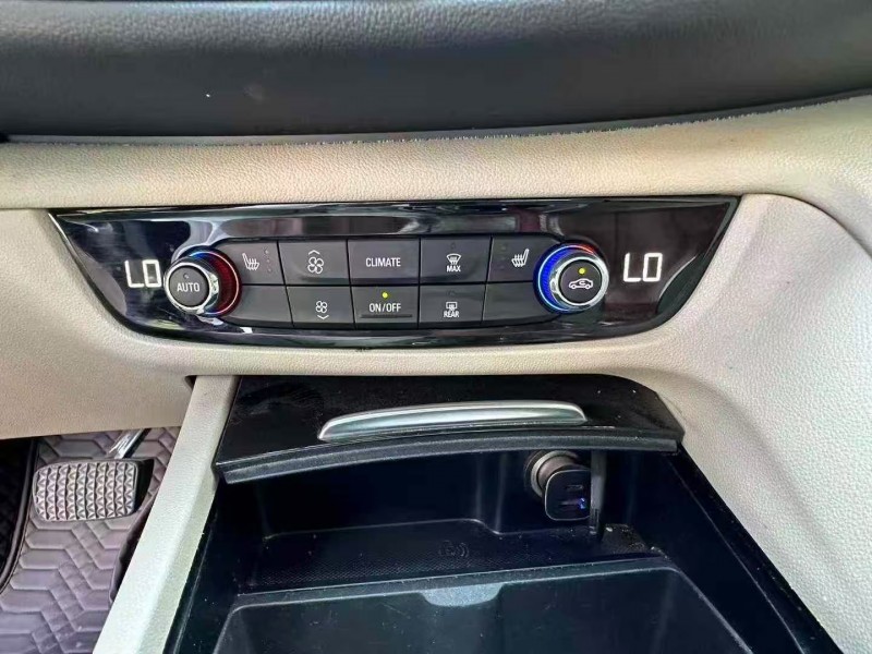 郑州21年别克君威7