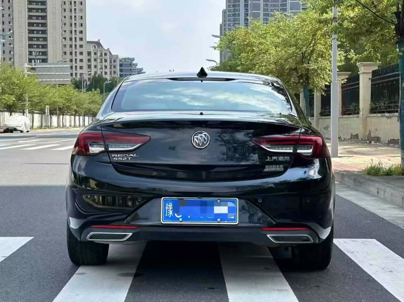 郑州21年别克君威9