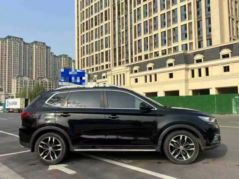 郑州17年荣威RX56