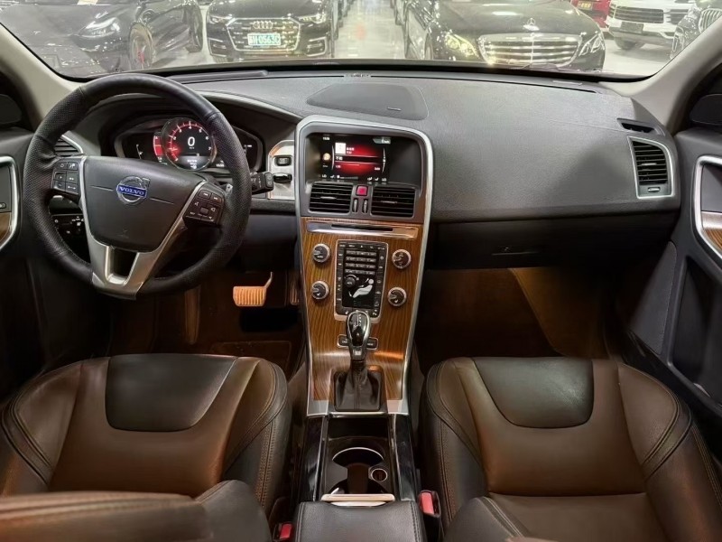 廊坊15年沃尔沃XC604