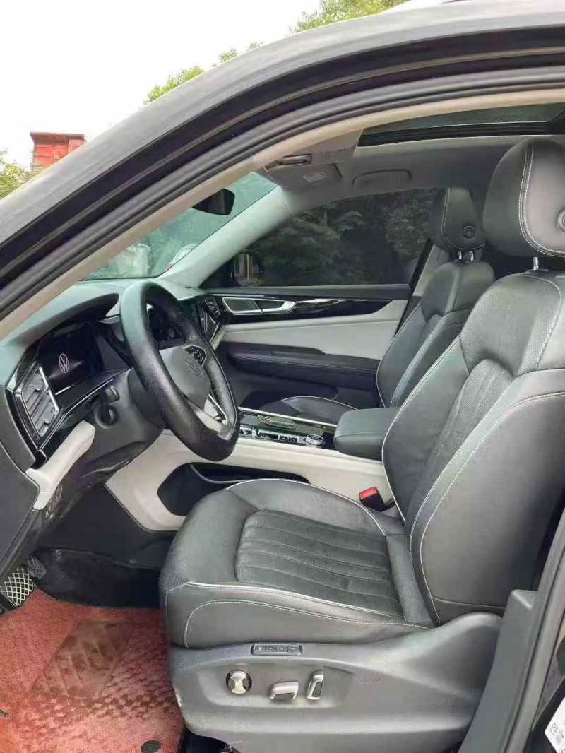 襄阳22年大众途昂5