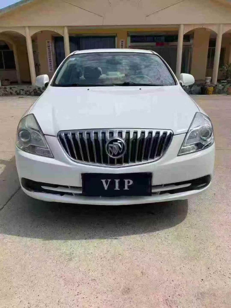 襄阳16年别克君越1