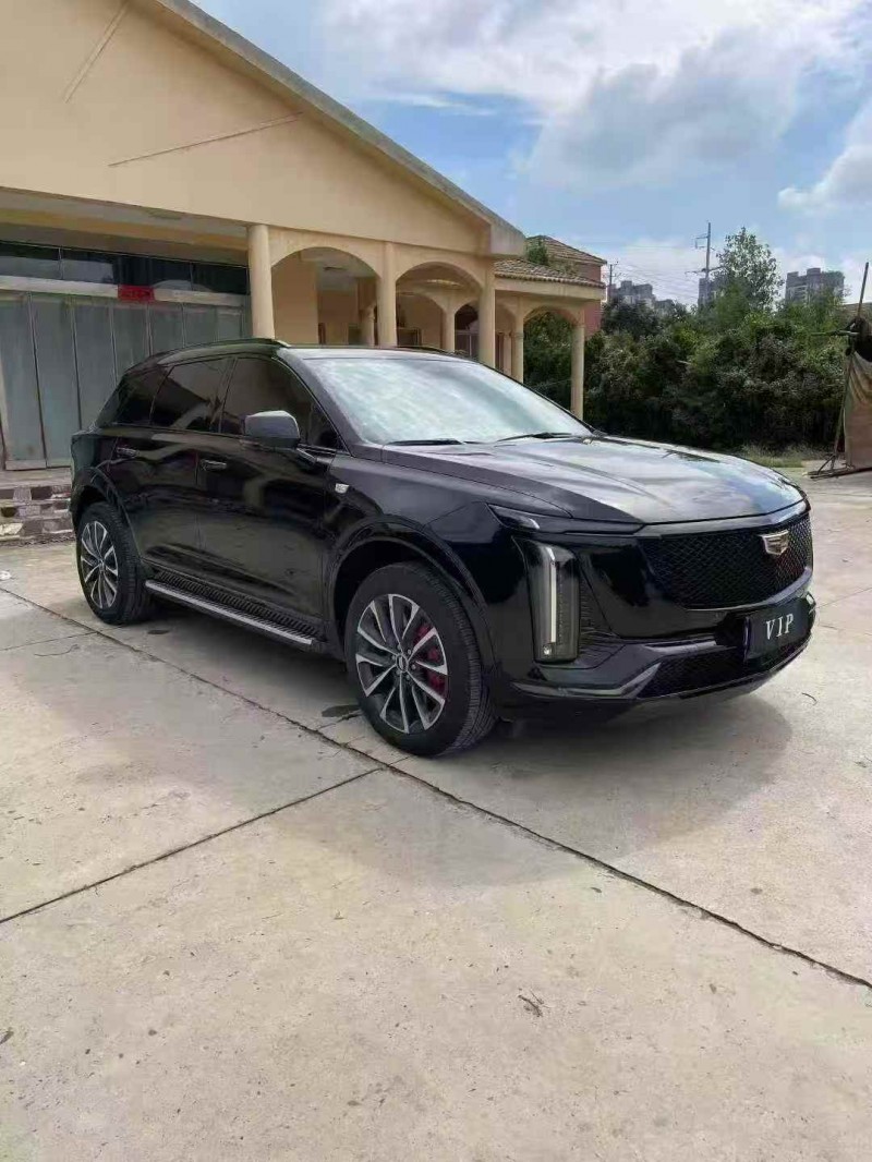 襄阳25年凯迪拉克XT52