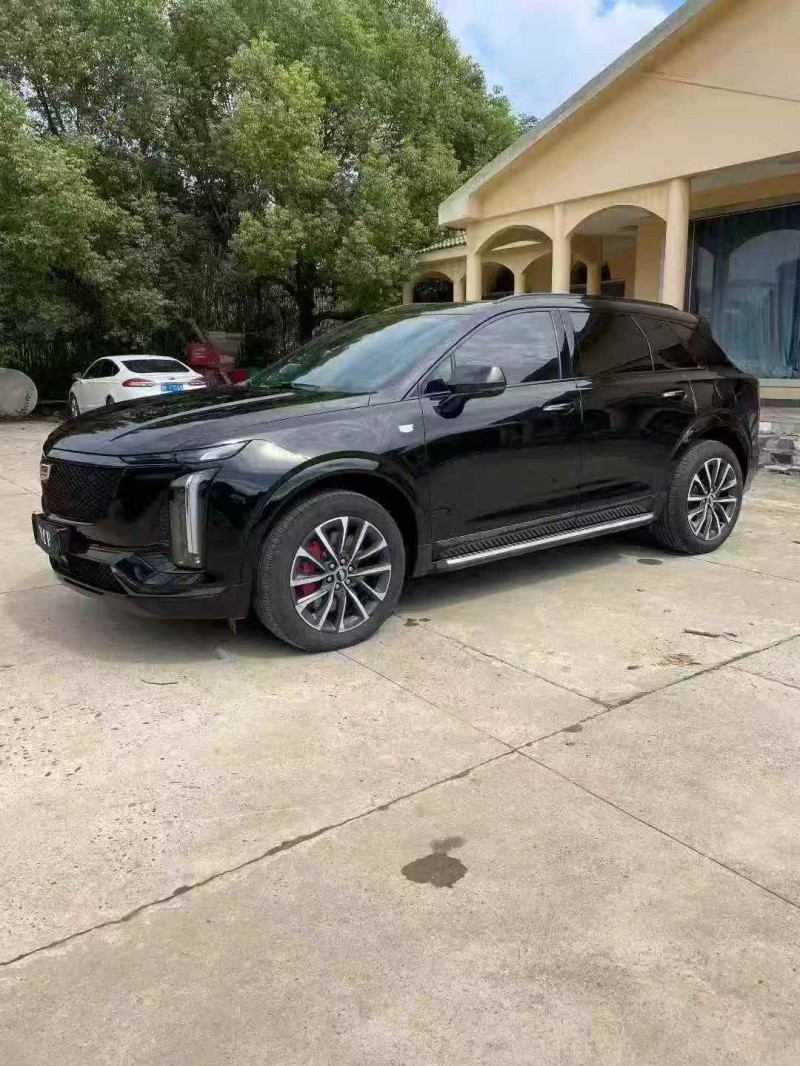 襄阳25年凯迪拉克XT53