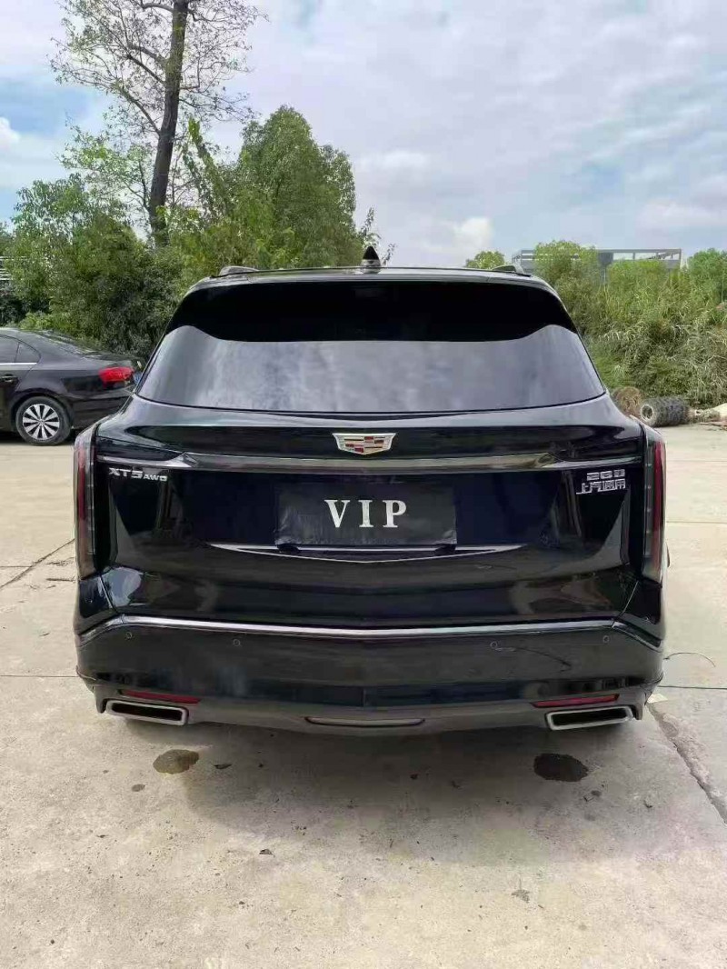 襄阳25年凯迪拉克XT59