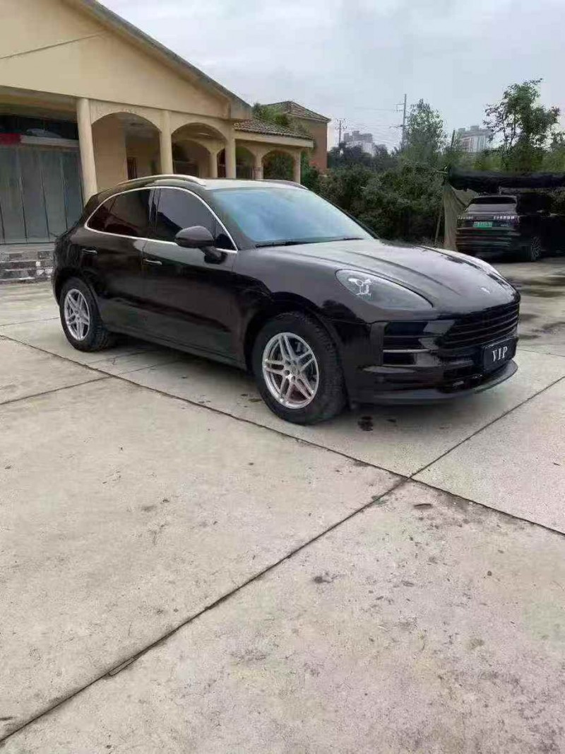 襄阳19年保时捷Macan2
