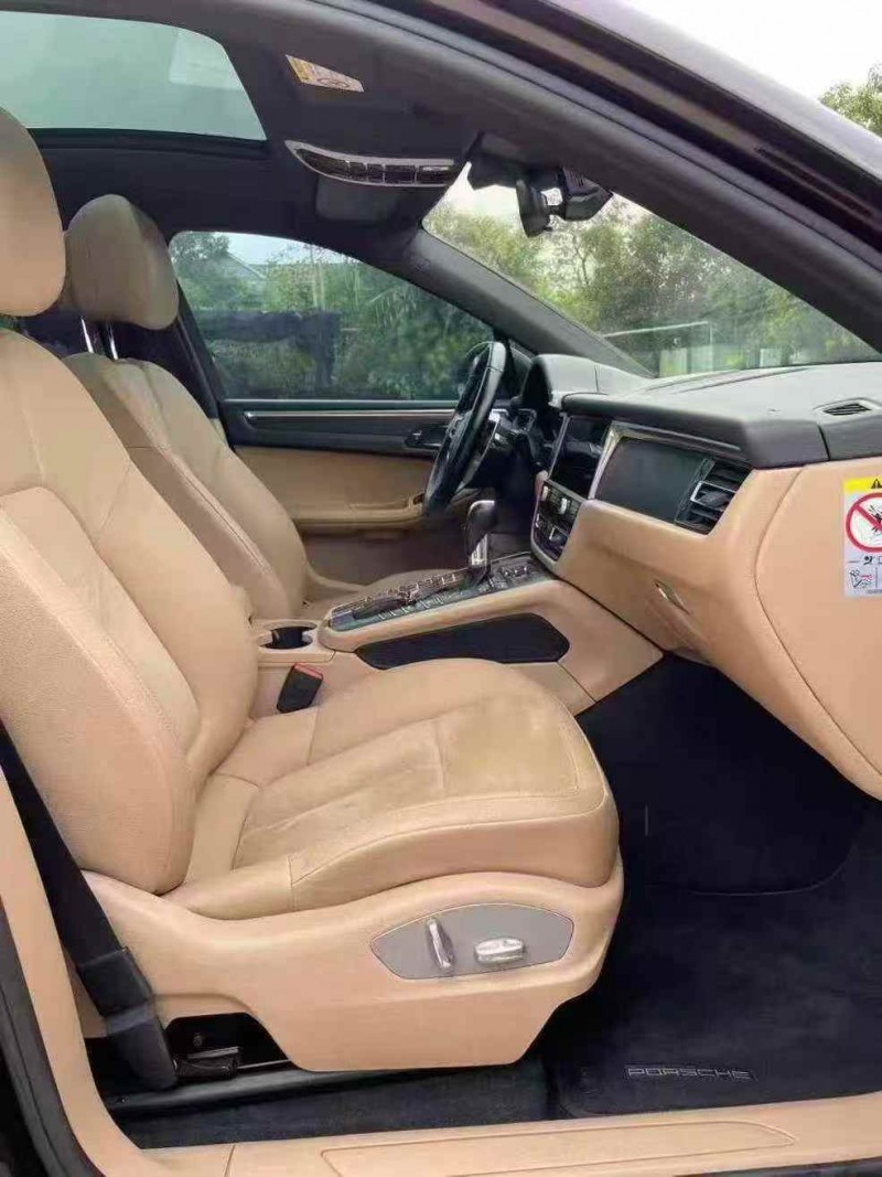 襄阳19年保时捷Macan4
