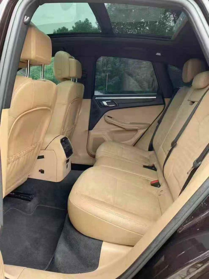 襄阳19年保时捷Macan7