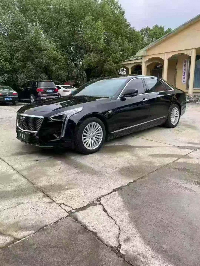 襄阳22年凯迪拉克CT62