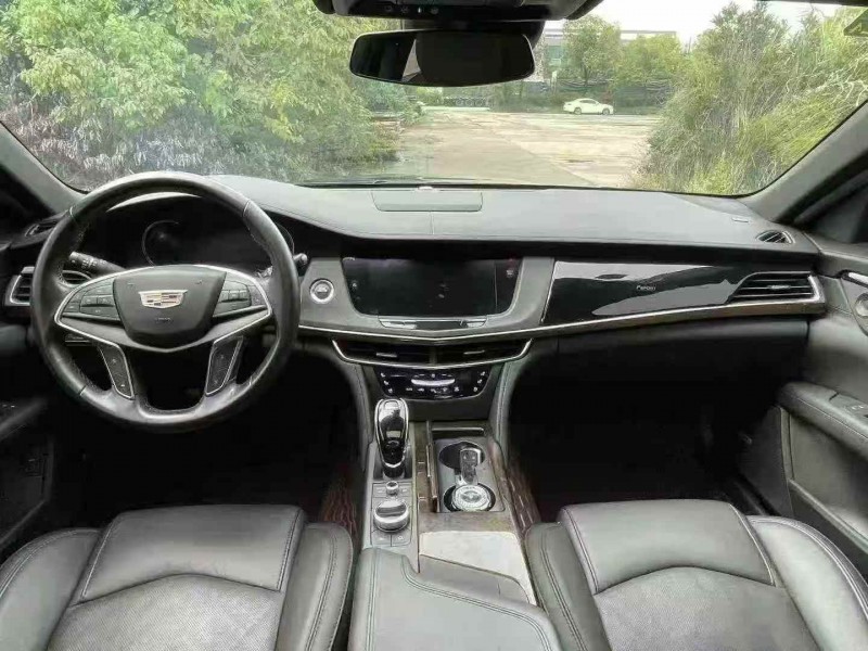 襄阳22年凯迪拉克CT68