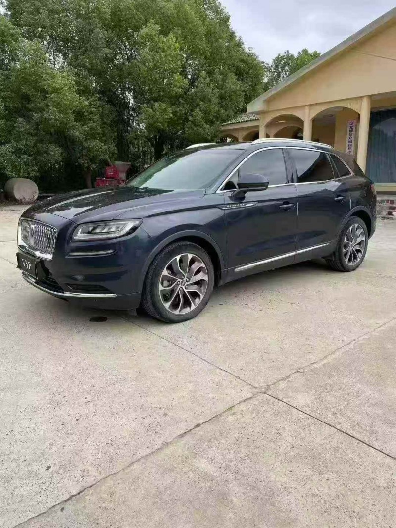 襄阳21年林肯航海家3