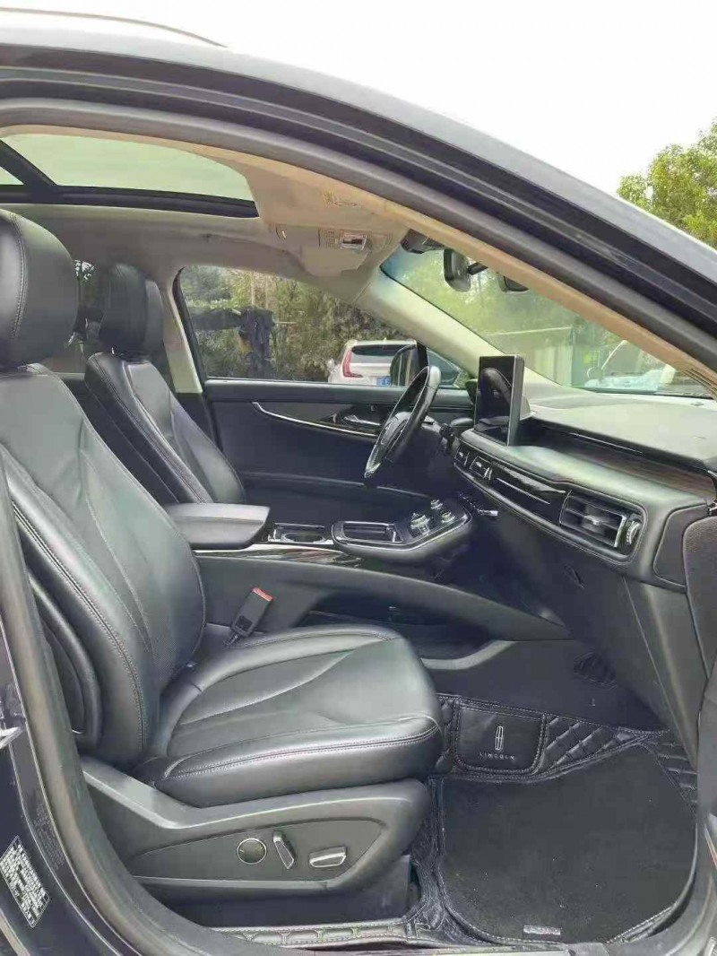 襄阳21年林肯航海家4