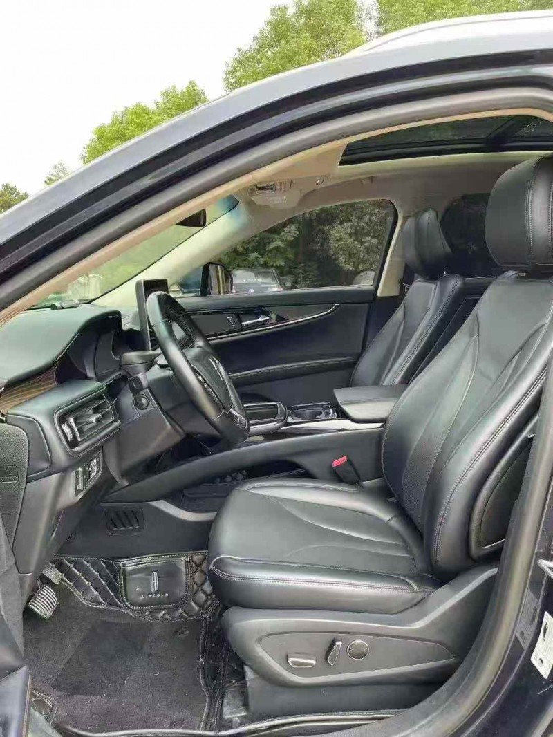 襄阳21年林肯航海家5