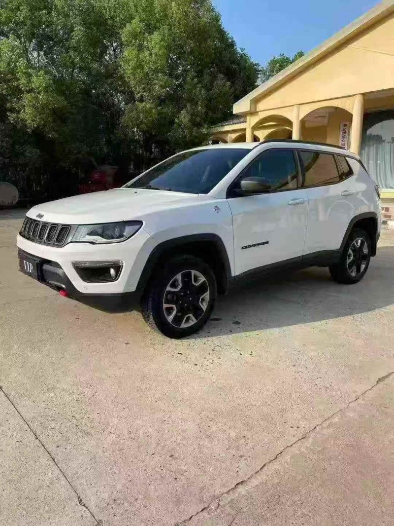 襄阳17年Jeep指南者3