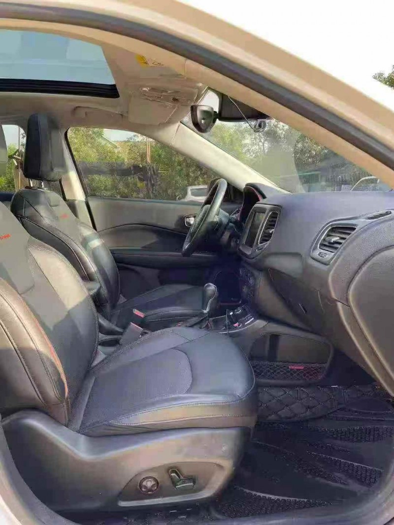 襄阳17年Jeep指南者4