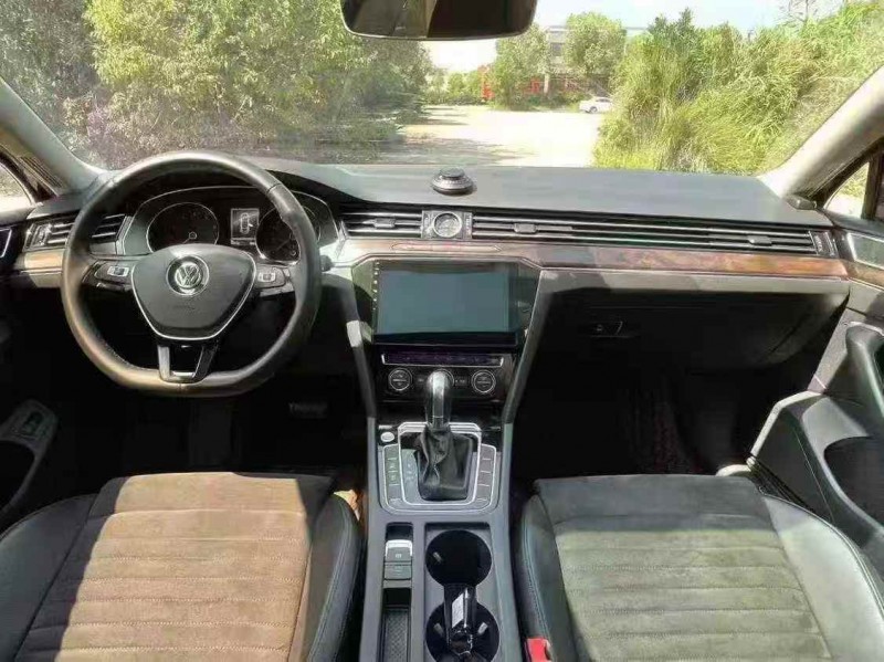 襄阳18年大众迈腾8