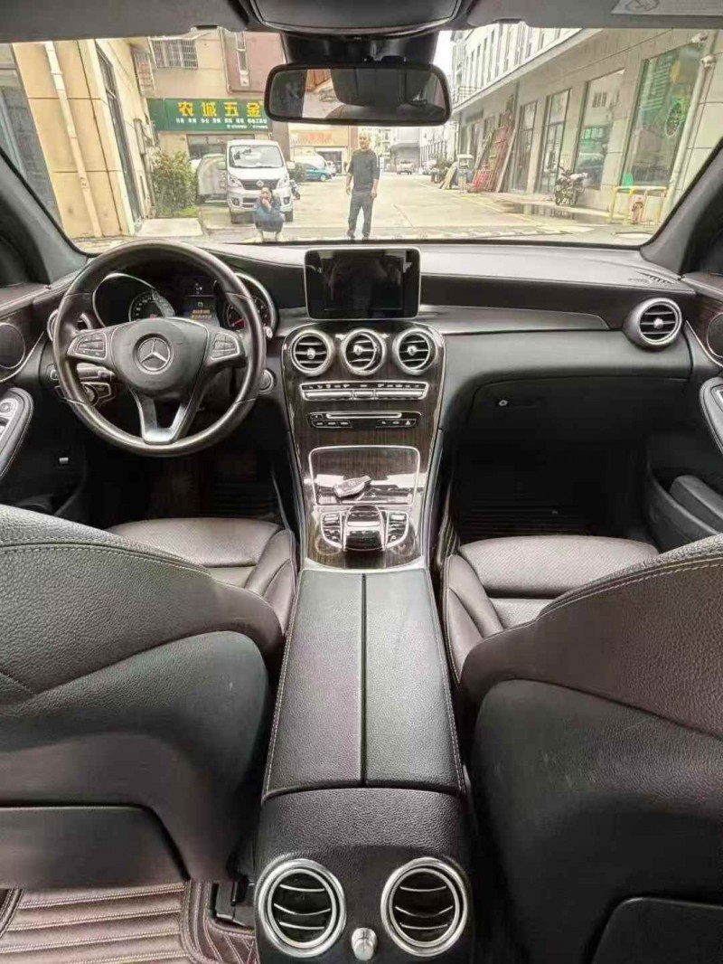 襄阳17年奔驰GLC9