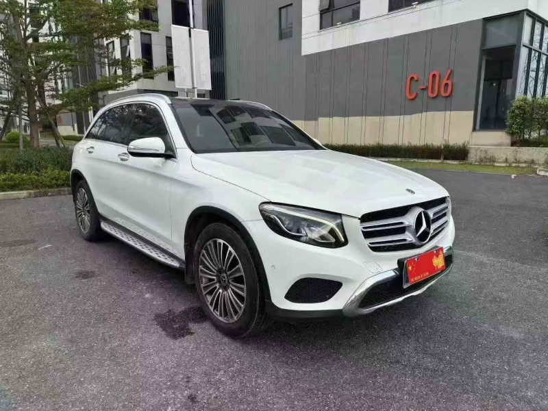 广州17年奔驰GLC3