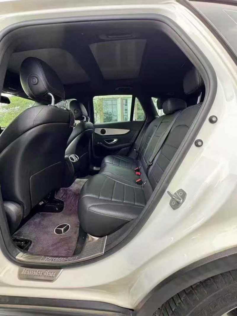 广州17年奔驰GLC5