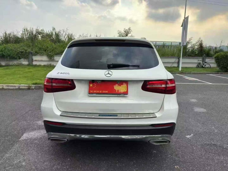 广州17年奔驰GLC8
