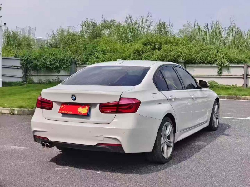 广州17年宝马3系9