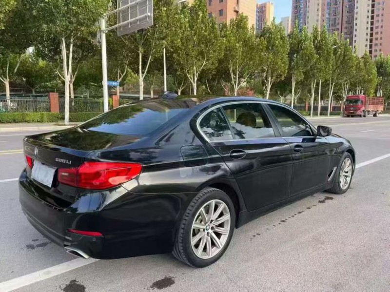 郑州18年宝马5系3