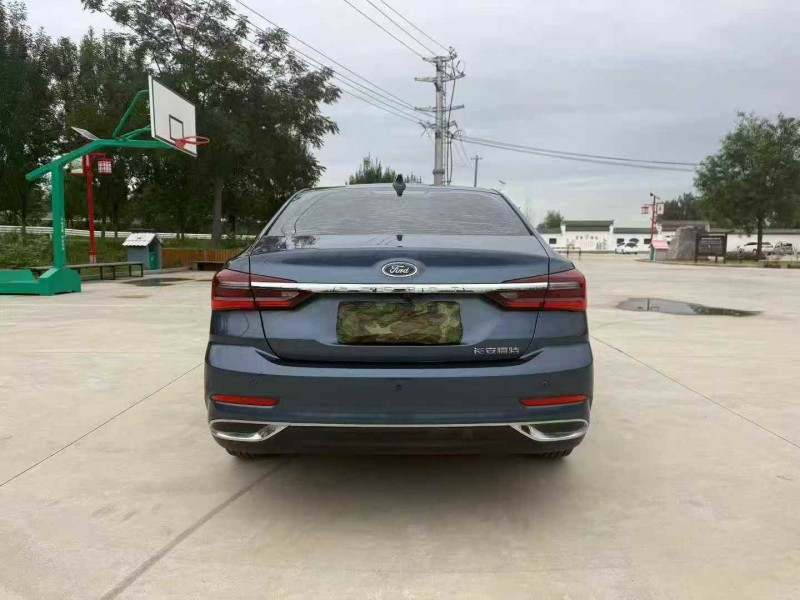 徐州22年福特福睿斯9