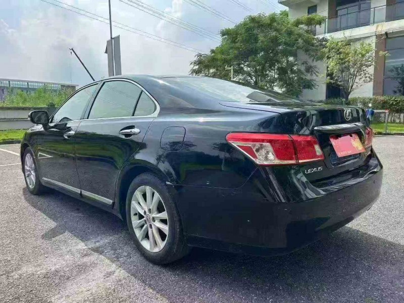 广州12年雷克萨斯ES6
