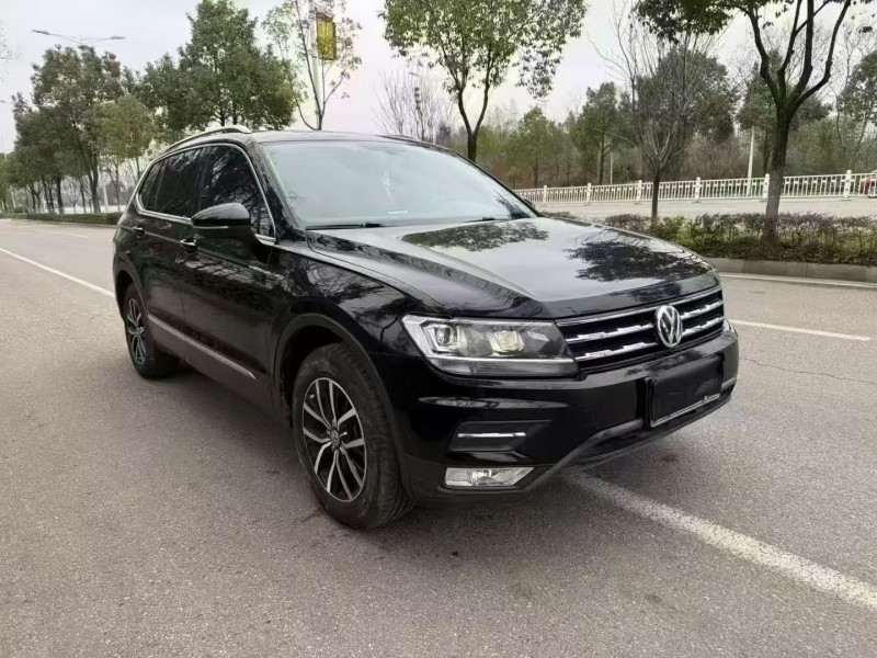 娄底17年大众途观3