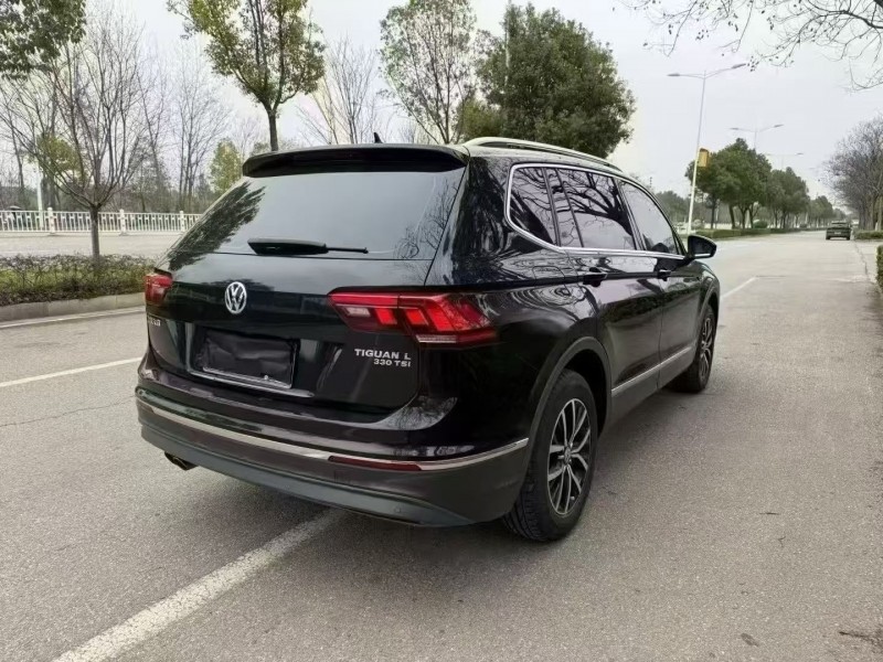 娄底17年大众途观8