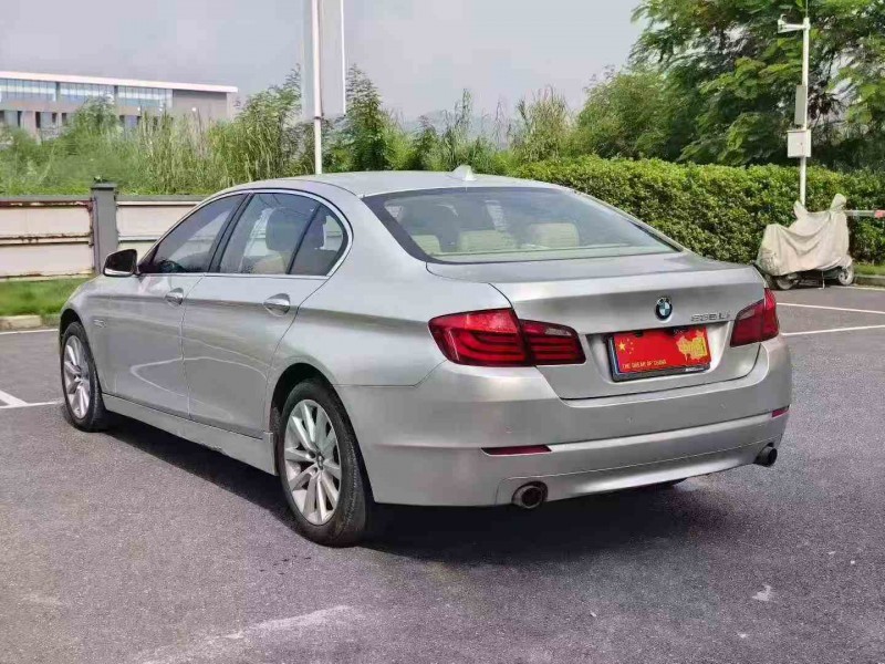 广州11年宝马5系7