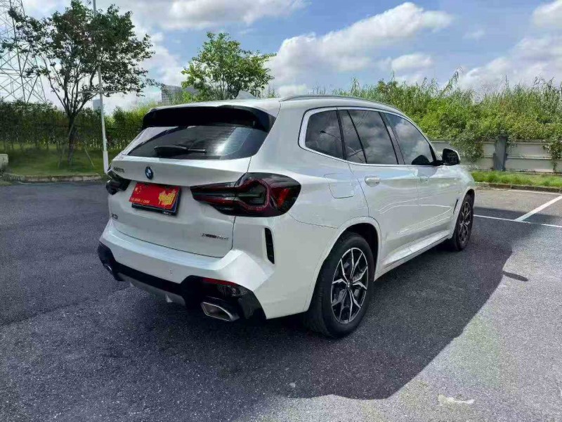 广州24年宝马X38