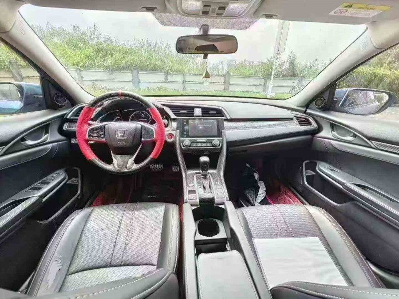 广州21年本田思域4