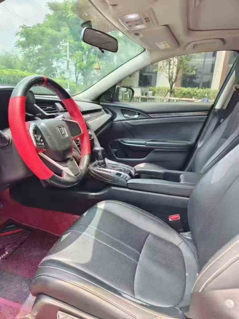 广州21年本田思域5