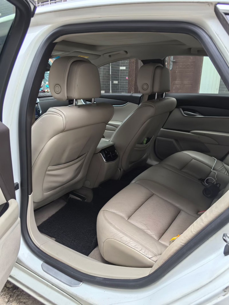 宣城14年凯迪拉克XTS8