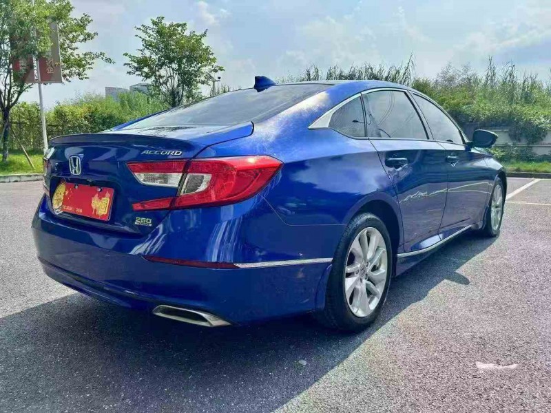 广州18年本田雅阁8