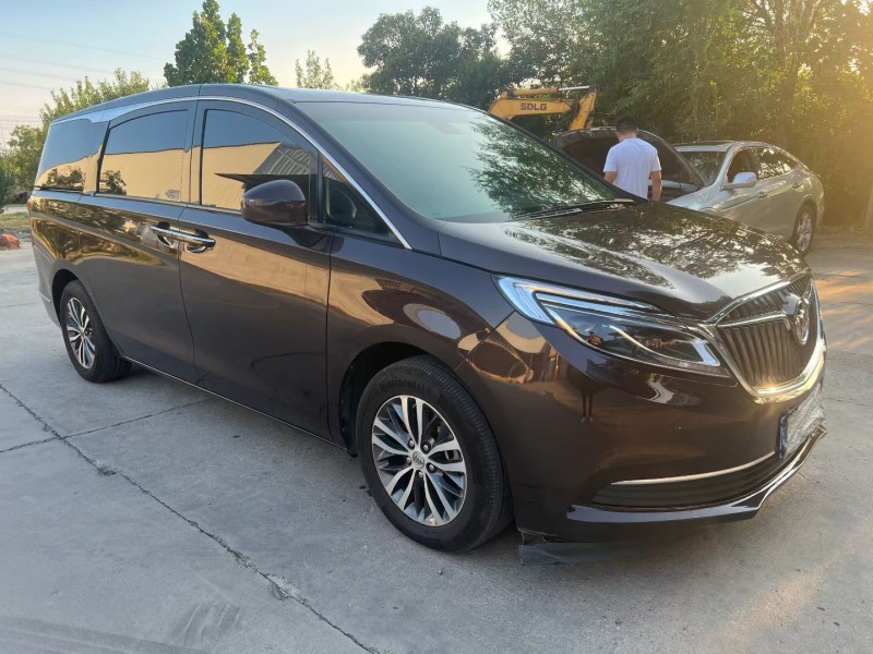 徐州18年别克GL83