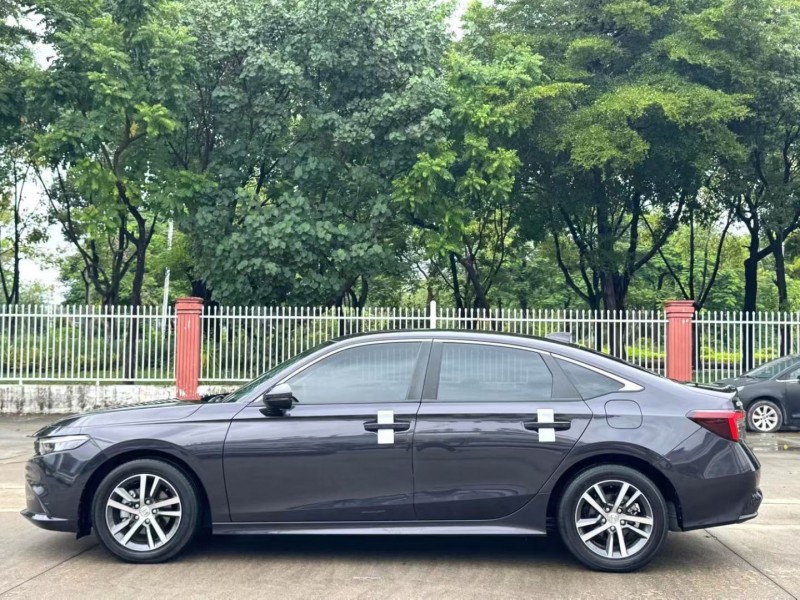 厦门23年本田型格8