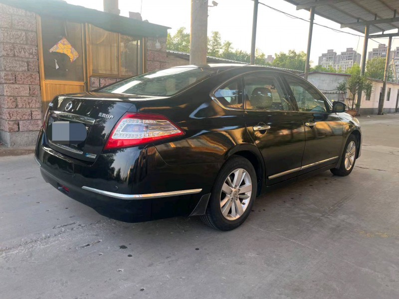 徐州12年日产天籁5