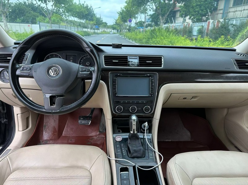 厦门14年大众帕萨特9