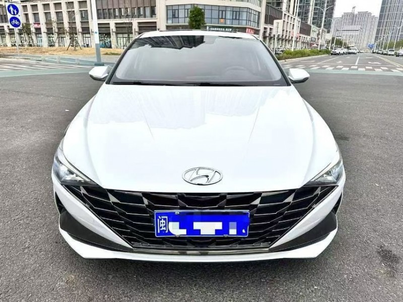 厦门23年现代伊兰特1