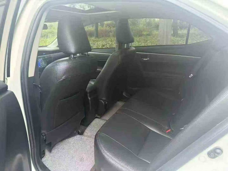 邵阳16年丰田雷凌6