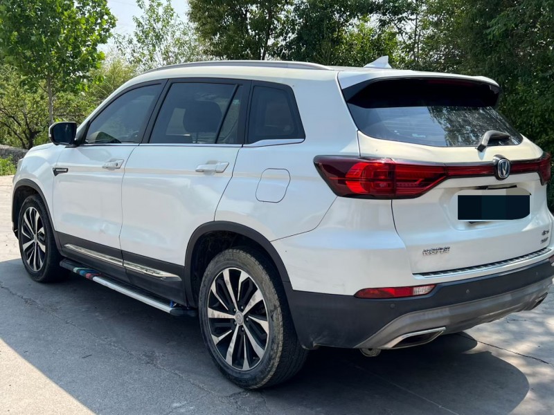 徐州19年长安汽车CS752