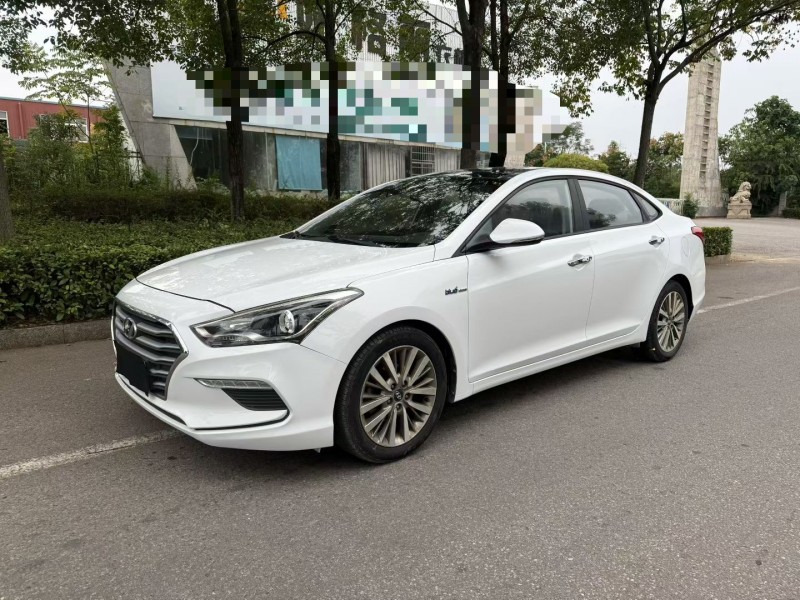 娄底17年现代名图2