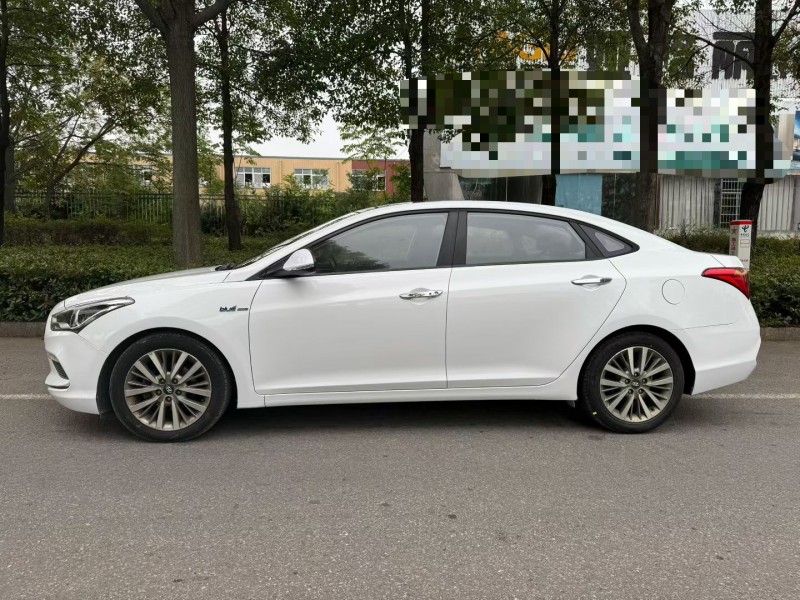 娄底17年现代名图6